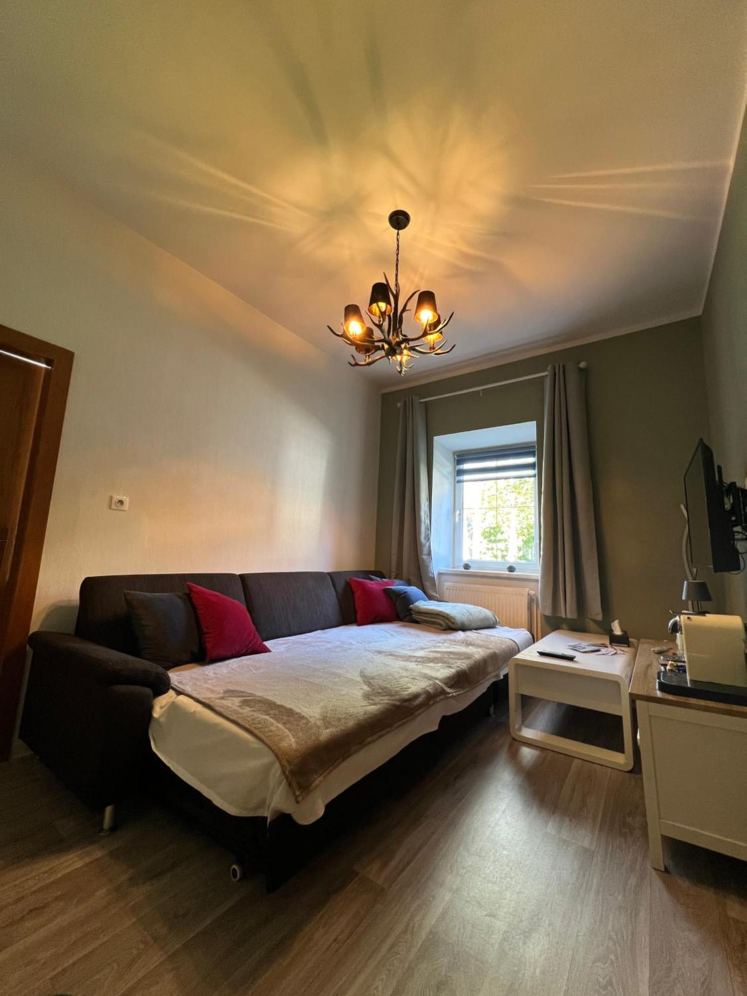 Ausseerland Apartments - Relax, Ski, Hike And Bike, Garden, Parking, Bbq, Near Hallstatt, Loser, Tauplitz And Krippenstein, Free Wi-Fi And Netflix Bad Aussee Exteriör bild